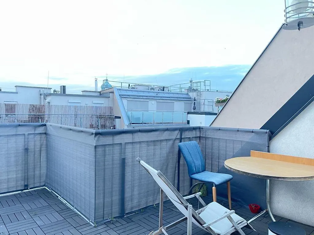 Homestay Rooftop Room With Terrace. Vienna Austria