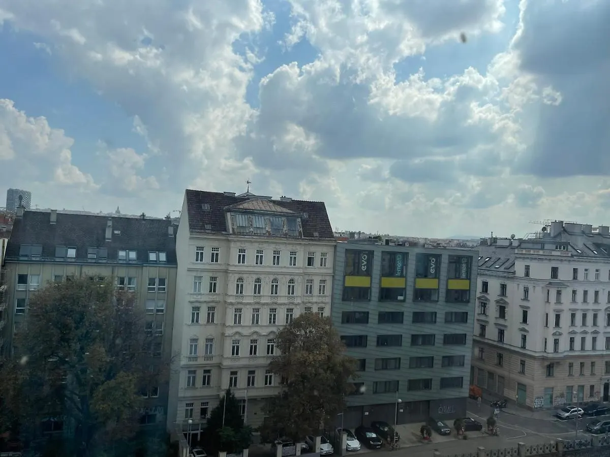 Homestay Rooftop Room With Terrace. Vienna