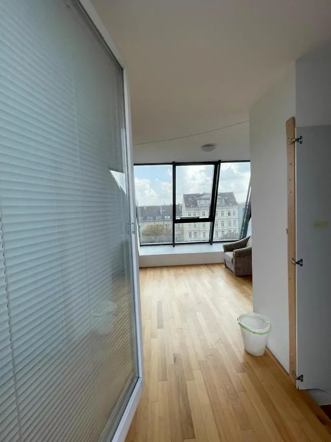 Rooftop Room With Terrace. Vídeň Ubytování v soukromí